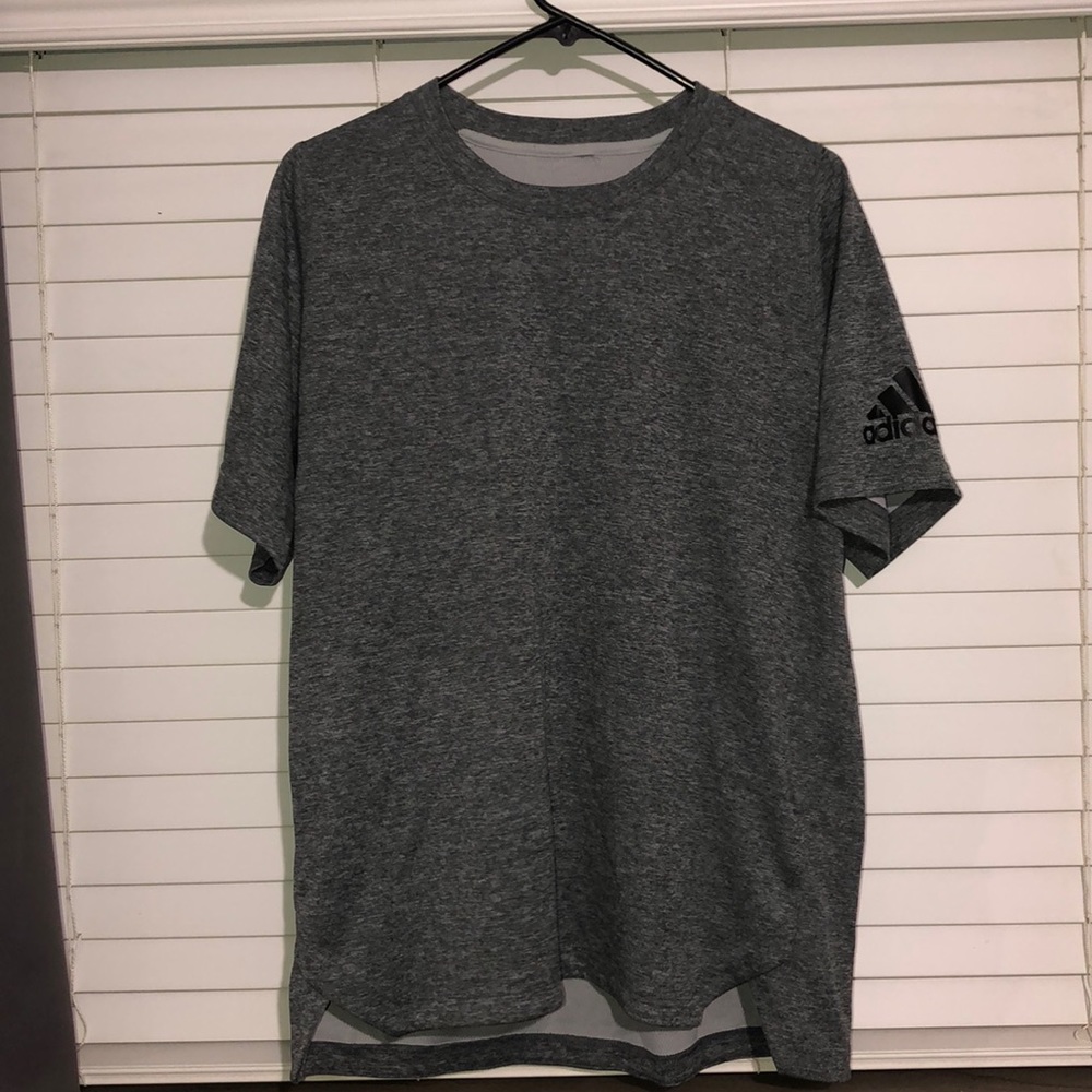 Adidas T-Shirt